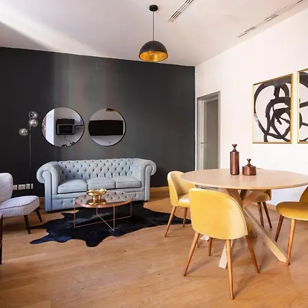 Apartment Plum Guide - Filo Gold *